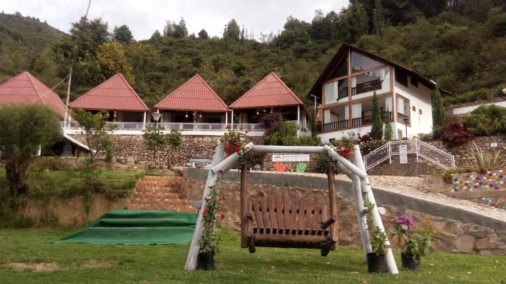 Nobsa Hotel Cabanas El Rincon De Las Campanas מראה חיצוני תמונה